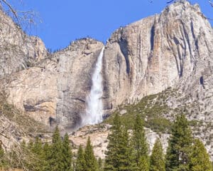 17 Amazing Easy & Short Hikes in Yosemite National Park